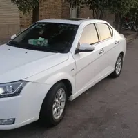 دنا پلاس اتوماتیک، مدل ۱۴۰۲