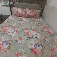 تخت وتشک