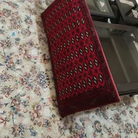 پشتی قرمز کاملا سالم و تمیز