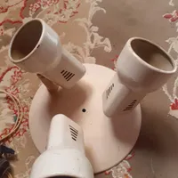 تعدای چراغ سرپیچ همه سالم سالم  همه باهم ۱۷۰۰۰۰۰۰