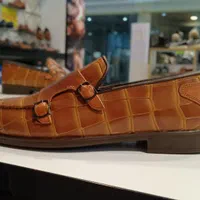 کالج سوسماری چرم 25% OFF|کیف، کفش، کمربند|تهران, هوانیروز|دیوار