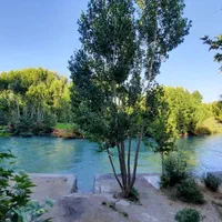 اجاره ویلا درباغبادران.باغبهادران|اجارهٔ کوتاه‌مدت ویلا و باغ|لنجان, |دیوار