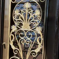 دَربِ‌ وپنجرهِ آهن پی‌ وی دربِ اتاق لاکچری