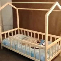 کلبه تخت (تختخواب) چوبی کودک مدل آفتاب|تخت و صندلی بچه|مشهد, ده دی|دیوار
