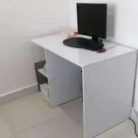 میز و صندلی