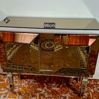 میز کنسول آینه ای مناسب خانه کوچک