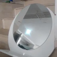 اینه و روشویی سرویس بهداشتی