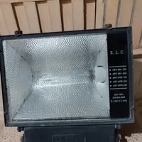 پروژکتور  ۴۰۰ وات