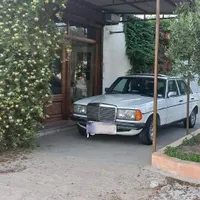 بنز ۲۳۰ دانشجویی