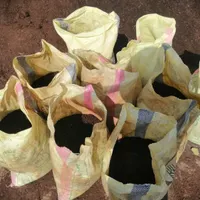 خاک برگ کیسه زده آماده