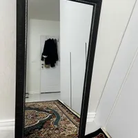 آیینه قدی بسیار تمیز درحد نو