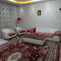 ویلایی دو طبقه-روبروی ورزشگاه تختی-متروی تختی|اجارهٔ خانه و ویلا|اصفهان, سنبلستان|دیوار