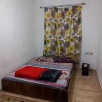 دوخوابه حیاط دار روزانه جای پارک ۳تا ماشین|اجارهٔ کوتاه‌مدت آپارتمان و سوئیت|رشت, کوی طالقانی|دیوار