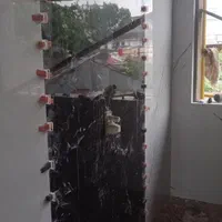 کارگر کاشیکار  وسنگ کار