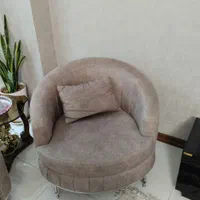 مبل راحتی بسیار محکم و تمیز|مبلمان خانگی و میز عسلی|اصفهان, میرعماد|دیوار