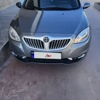 برلیانس H330 اتوماتیک 1500cc، مدل ۱۳۹۶