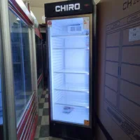 یخچال شیشه ای