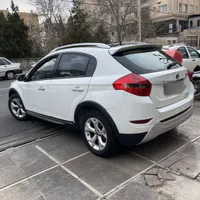 برلیانس کراس اتوماتیک 1650cc، مدل ۱۳۹۷