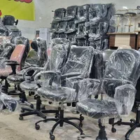 صندلی رزوه و میز اداری