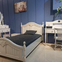 تخت ونوس ۱۲۰ در ۲