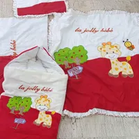 قنداق فرنگی و سرویس خواب نوزاد