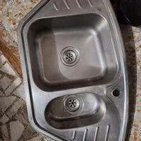سینک حدودا در سایز ۹۵ در۵۰ میباشد