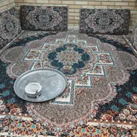 فرش و پشتی برای باغ و باغچه یا رستوران