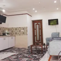 رشت مرکز شهر نامجو دربست نزدیک بازار|اجارهٔ کوتاه‌مدت آپارتمان و سوئیت|رشت, منظریه|دیوار