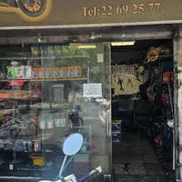 تعمیر کار موتور سیکلت باتجربه