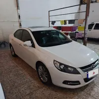 جک J5 اتوماتیک 1800cc، مدل ۱۳۹۴