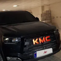 کی‌ام‌سی T8، مدل ۱۴۰۰