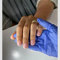 آموزش کاشت ناخن و خدمات کاشت ناخن پدیکور