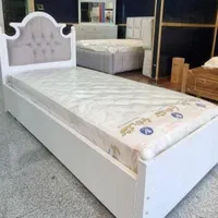 تخت شرکتی آراد الیت دار