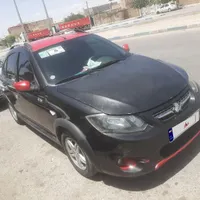 کوییک دنده‌ای R، مدل ۱۴۰۰