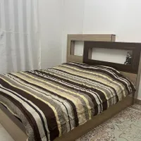 تخت وتشک