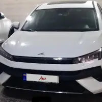 کی‌ام‌سی J7، مدل ۱۴۰۲