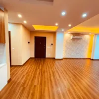 نصاب نصب پارکت لمینت کاغذدیواری کفپوش قرنیز نبشی
