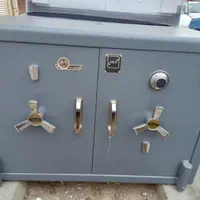 فروش گاوصندوق طلافروشی زیرویترینی آسانسور|حراج|رشت, بازار|دیوار