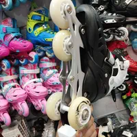 کفش اسکیت آموزشی مورد تایید مربی|دوچرخه، اسکیت، اسکوتر|مشهد, سپاد|دیوار