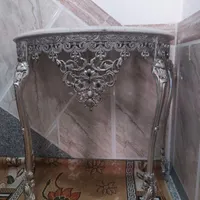 آینه و میز