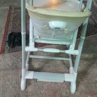 گهواره میزنهارخوری بچه وچندتاآبشن دیگه داره|تخت و صندلی بچه|چهارباغ, |دیوار