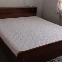 تشک و تختخواب