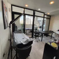 اجاره صندلی درسالن زیبای دوطبقه تابلودار|اجارهٔ دفتر کار، اتاق اداری، مطب|اصفهان, فرح آباد|دیوار