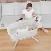 گهواره برقی و تخت کنار مادر ماستلا