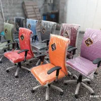 صندلی کارمندی کرکره|صندلی و نیمکت|رشت, معلم|دیوار