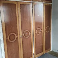 در کمد دیواری
