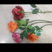 گل مصنوعی چند ین شاخه . کاملا نو . خارجی