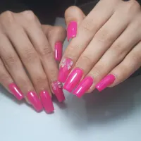 ناخنکار حرفه ای و با اخلاق .با مشتری|خدمات آرایشگری و زیبایی|تهران, وحیدیه|دیوار