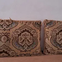 پشتی کاملا سالم ۲ عدد