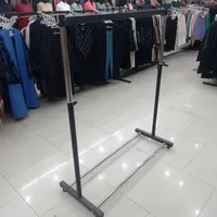 رگال|بندرخت و رخت‌آویز|کرج, حصارک|دیوار